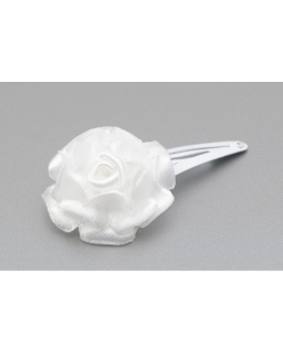 Biała zapinka z materiałową różą