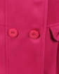 Różowy płaszczyk z zakładkami zbliżenie