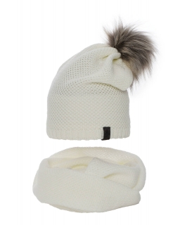 Zimowy komplet czapka plus szalik AGB/6045 krem
