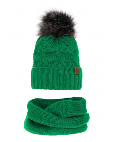 Zimowy komplet czapka plus szalik AGB/5732 zielony